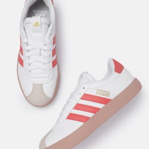 Women Vl Court 3.0 Football Shoes - Image 3