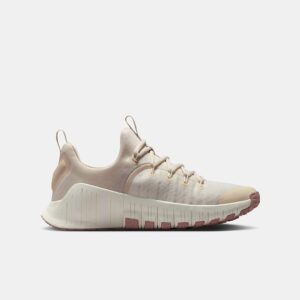 Free Metcon 6 Women's Workout Shoes - Image 3